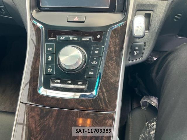 Toyota SAI 2013-09 7562778-17