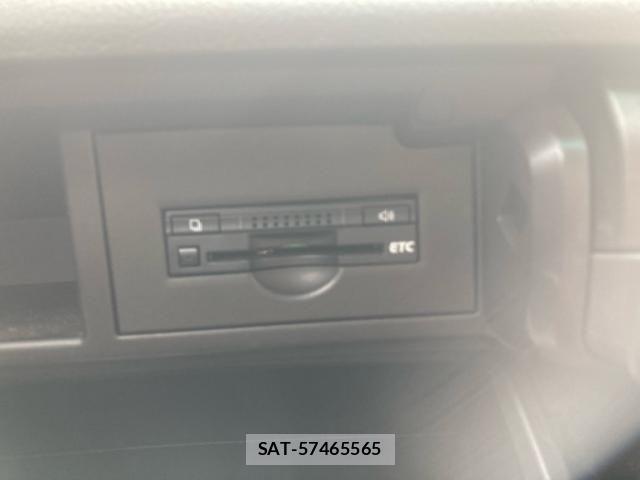 Toyota SAI 2014-03 7619763-23