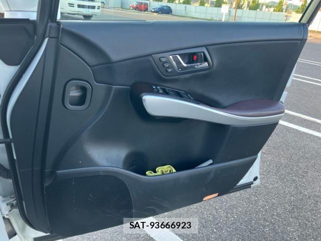 Toyota SAI 2016-05 7619760-19