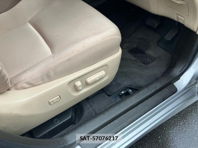 Toyota SAI 2012-05 7619764-11