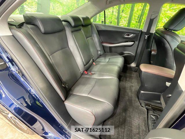 Toyota SAI 2014-01 7619759-8