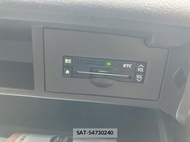 Toyota SAI 2011-01 7728236-27