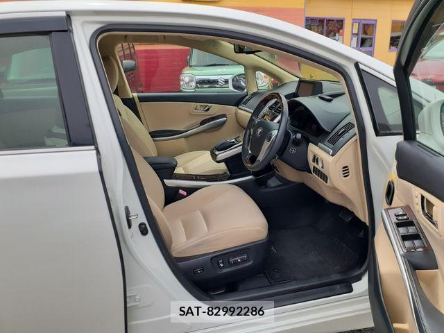 Toyota SAI 2013-12 7728233-1