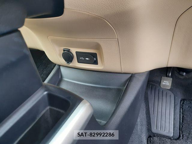 Toyota SAI 2013-12 7728233-26