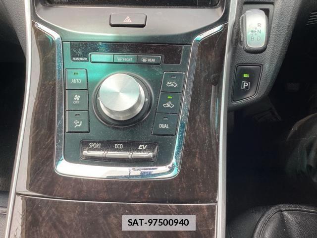 Toyota SAI 2016-05 7788905-21