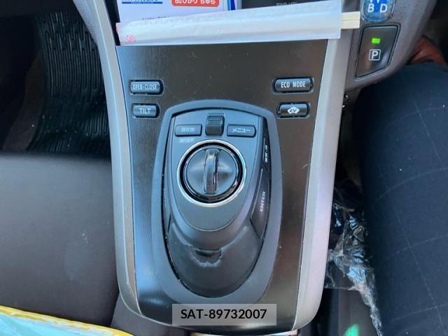 Toyota SAI 2011-02 7879276-28