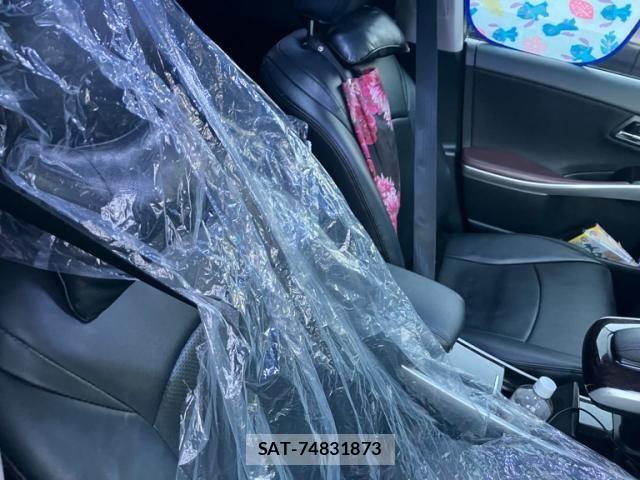 Toyota SAI 2015-05 7963653-11