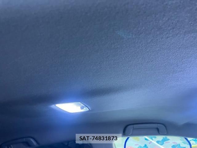 Toyota SAI 2015-05 7963653-13