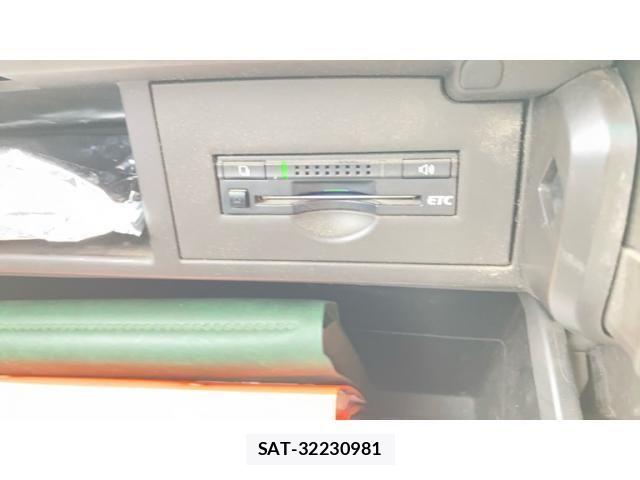 Toyota SAI 2013-12 8038079-23