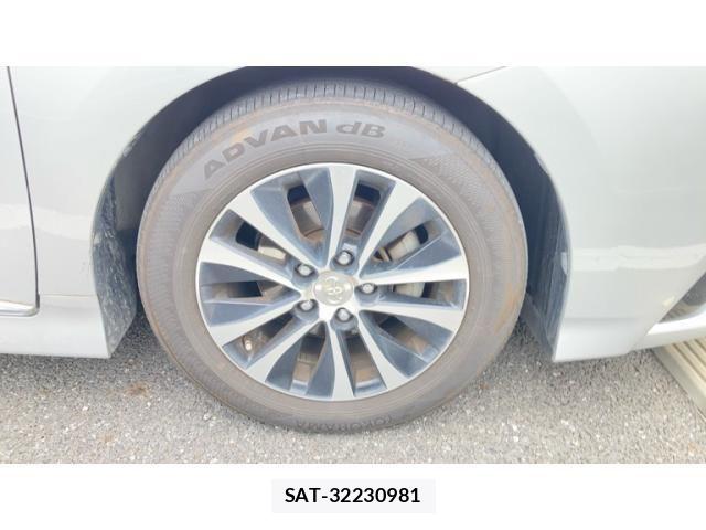 Toyota SAI 2013-12 8038079-6