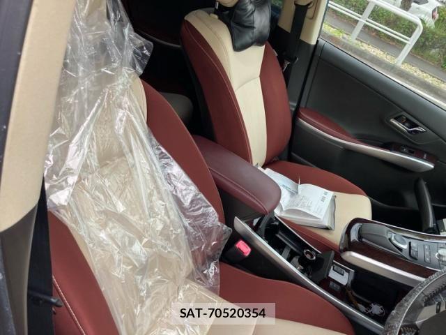 Toyota SAI 2014-03 8038078-10