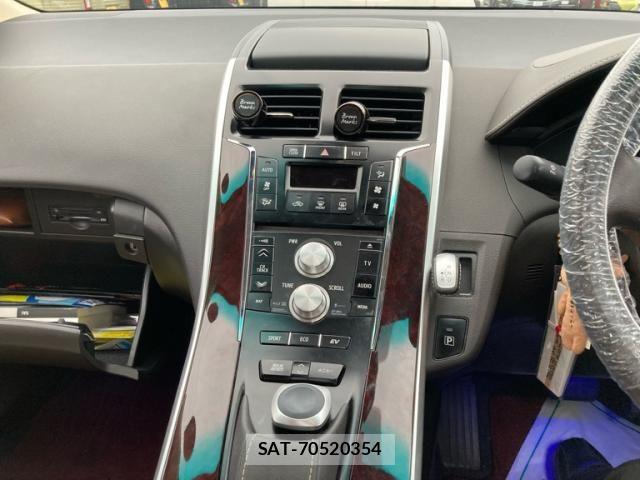 Toyota SAI 2014-03 8038078-15