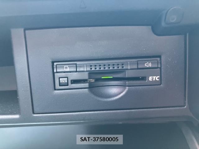 Toyota SAI 2013-09 8038076-16