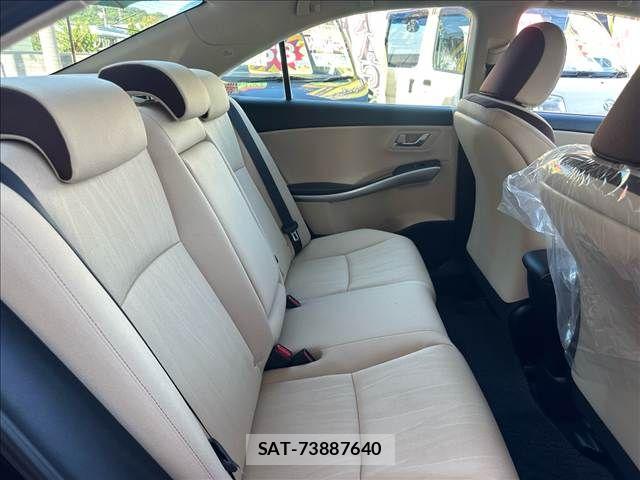 Toyota SAI 2013-11 8075454-9