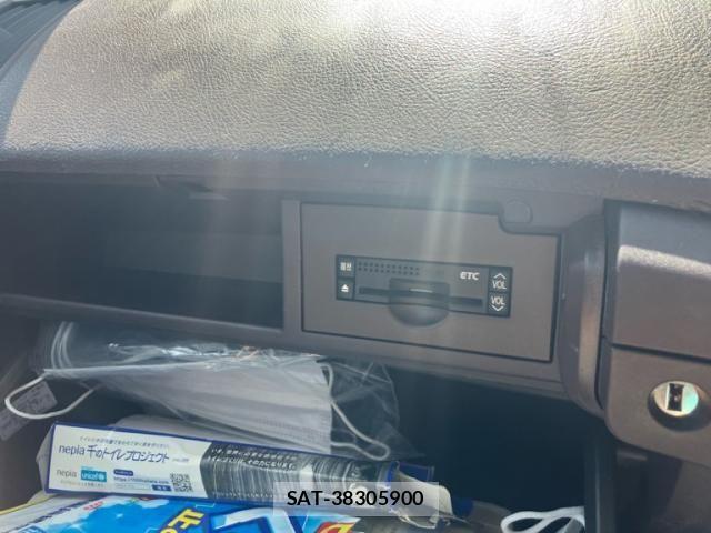 Toyota SAI 2010-03 8101725-27
