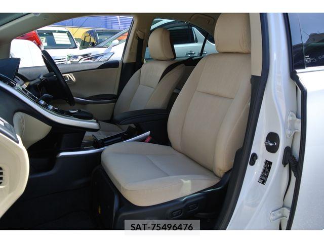 Toyota SAI 2014-01 8101717-12
