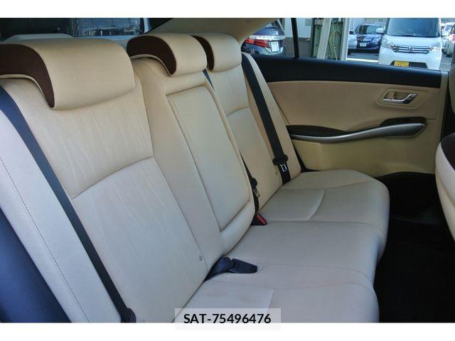 Toyota SAI 2014-01 8101717-14