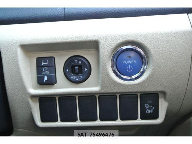 Toyota SAI 2014-01 8101717-21