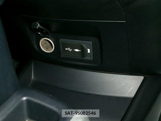 Toyota SAI 2014-10 8101715-19