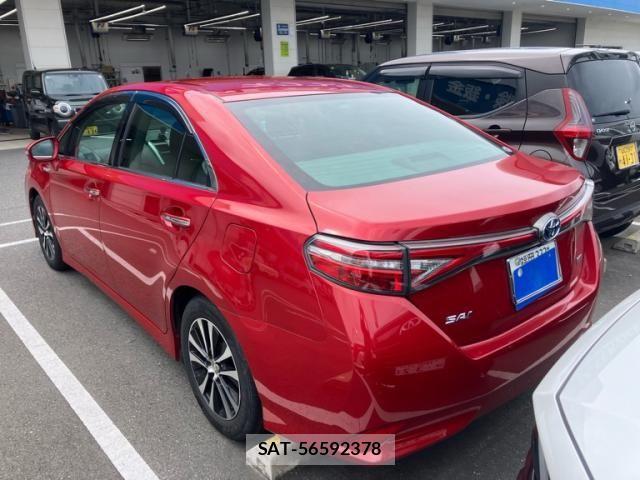 Toyota SAI 2016-04 8132232-6