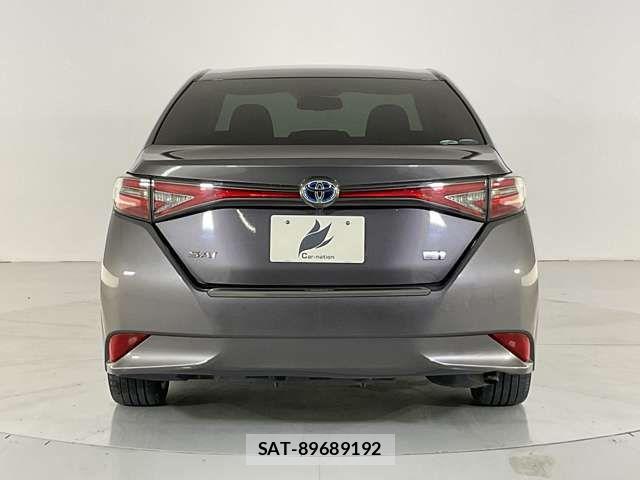 Toyota SAI 2015-06 8159156-9