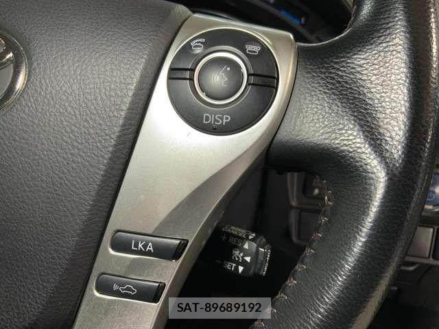 Toyota SAI 2015-06 8159156-4