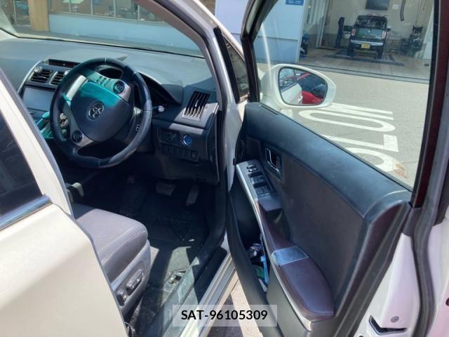 Toyota SAI 2014-03 8231667-9