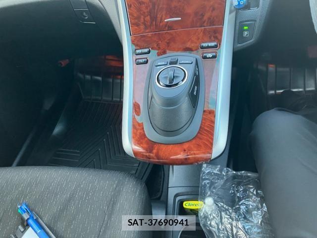 Toyota SAI 2012-06 8231669-17