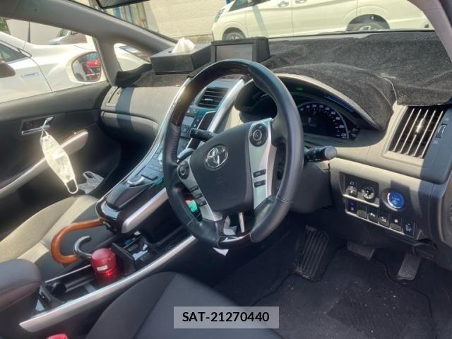 Toyota SAI 2017-11 8246594-5
