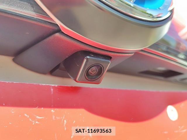 Toyota SAI 2015-11 8246593-11
