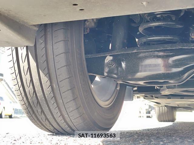 Toyota SAI 2015-11 8246593-14