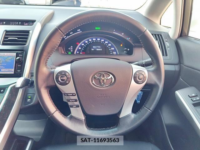Toyota SAI 2015-11 8246593-19