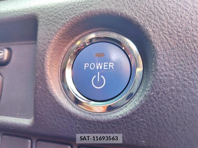 Toyota SAI 2015-11 8246593-22