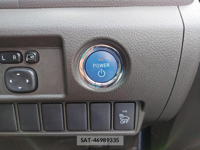 Toyota SAI 2017-12 8316898-17