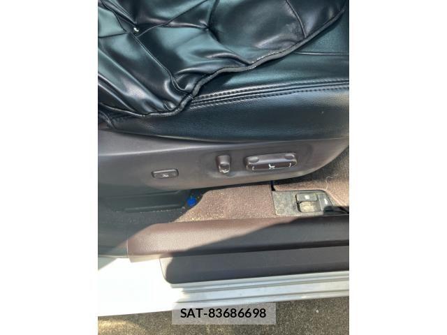 Toyota SAI 2010-03 8316901-17