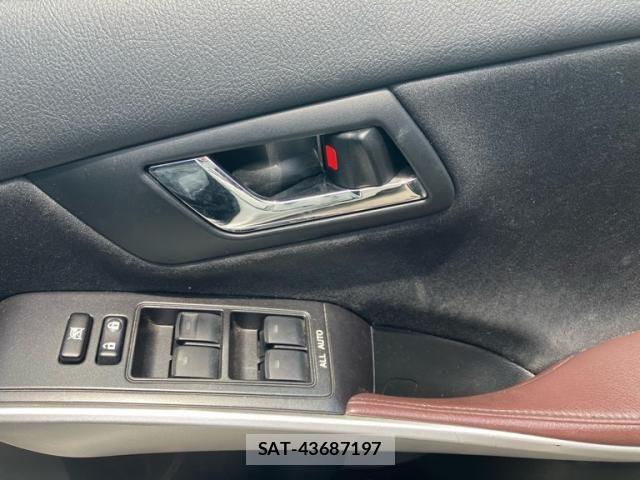Toyota SAI 2013-09 8368542-16