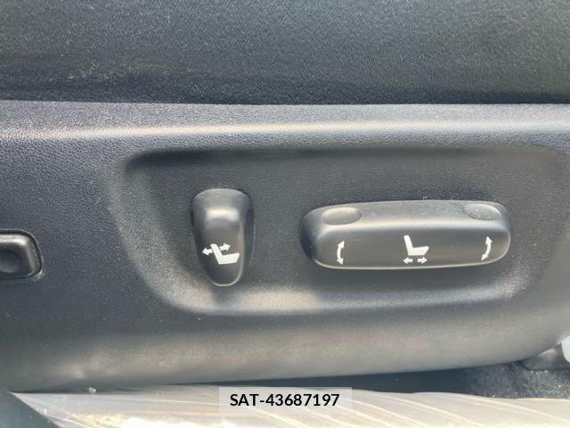 Toyota SAI 2013-09 8368542-17