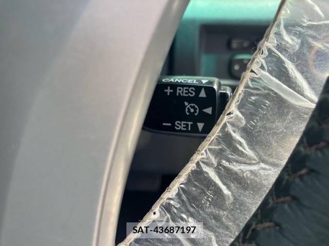 Toyota SAI 2013-09 8368542-19