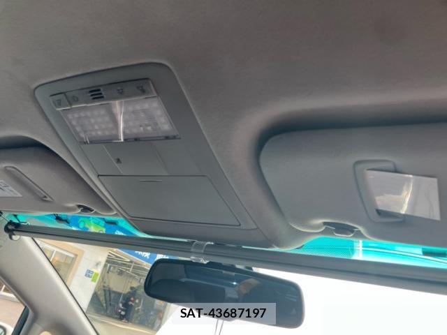 Toyota SAI 2013-09 8368542-20