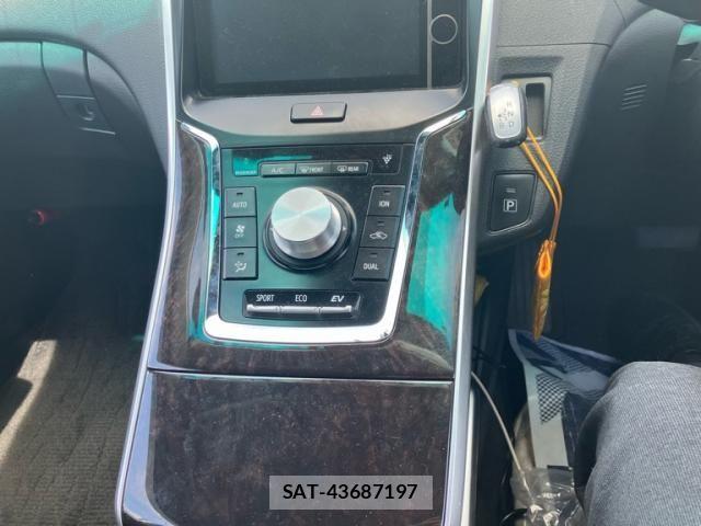 Toyota SAI 2013-09 8368542-22