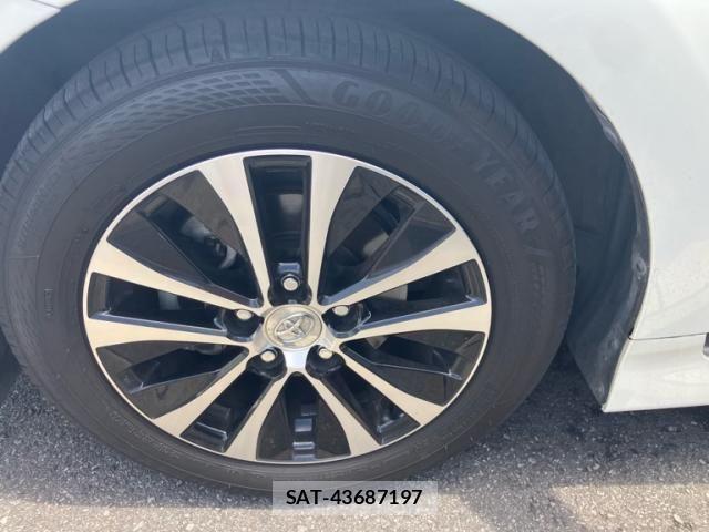 Toyota SAI 2013-09 8368542-7