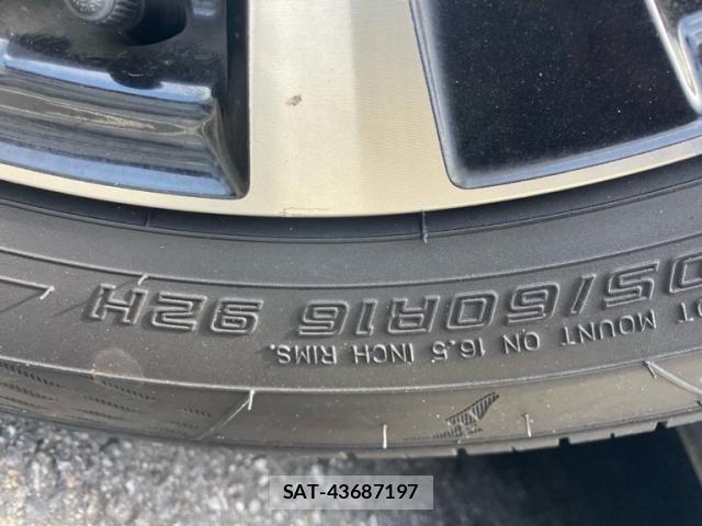 Toyota SAI 2013-09 8368542-8