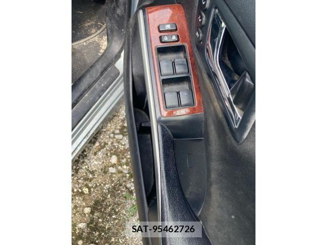 Toyota SAI 2012-06 8368543-10