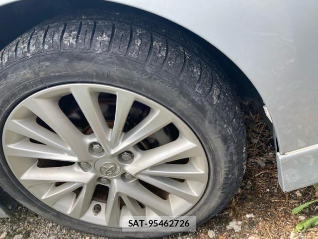 Toyota SAI 2012-06 8368543-4