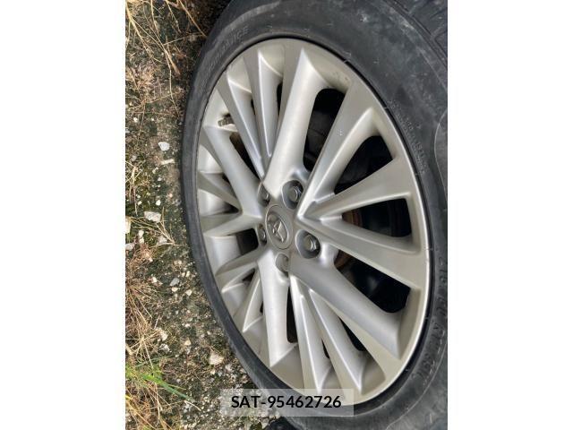 Toyota SAI 2012-06 8368543-7