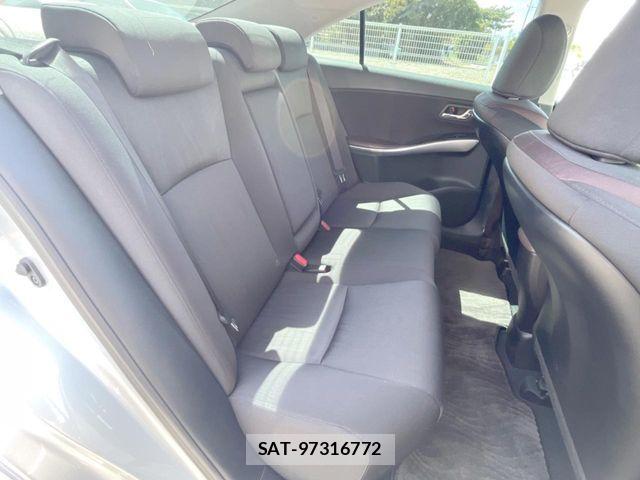 Toyota SAI 2015-02 8372154-9