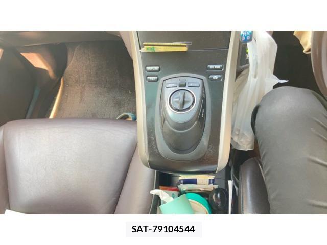 Toyota SAI 2009-12 8414811-17