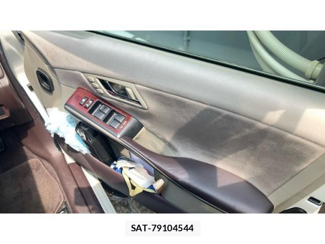 Toyota SAI 2009-12 8414811-8