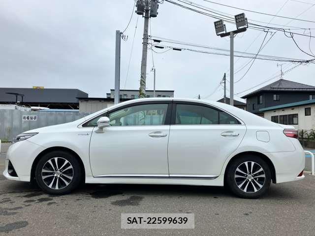 Toyota SAI 2014-03 8458363-15