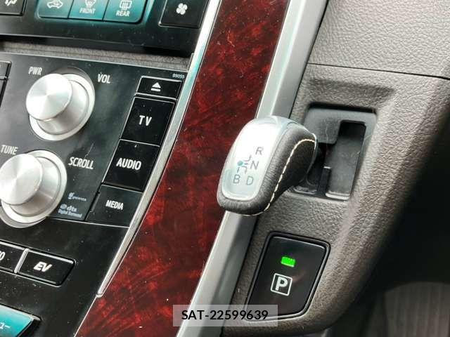 Toyota SAI 2014-03 8458363-8